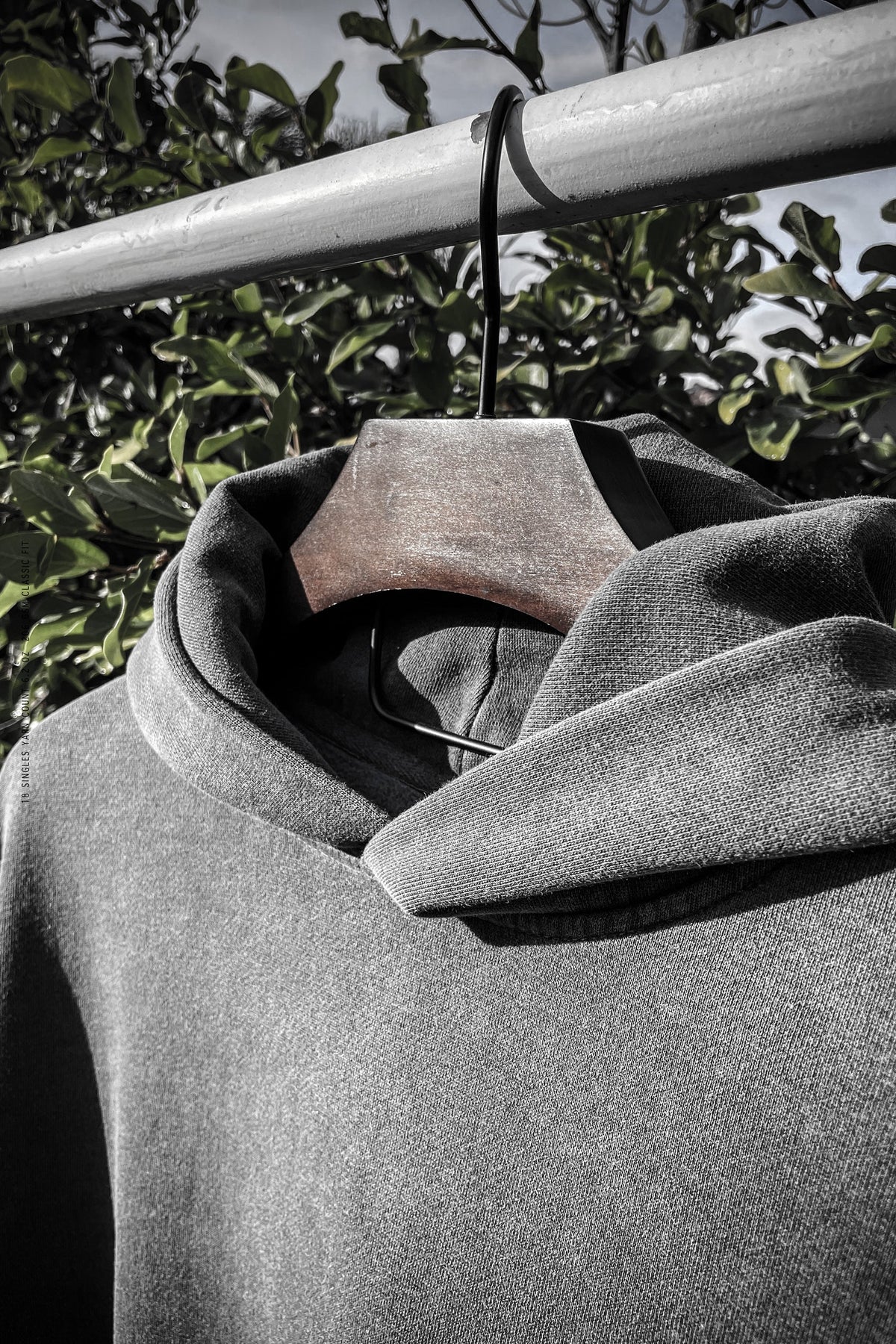 UNZIPPED CLOTHING - Cropped Cordless Hoodies